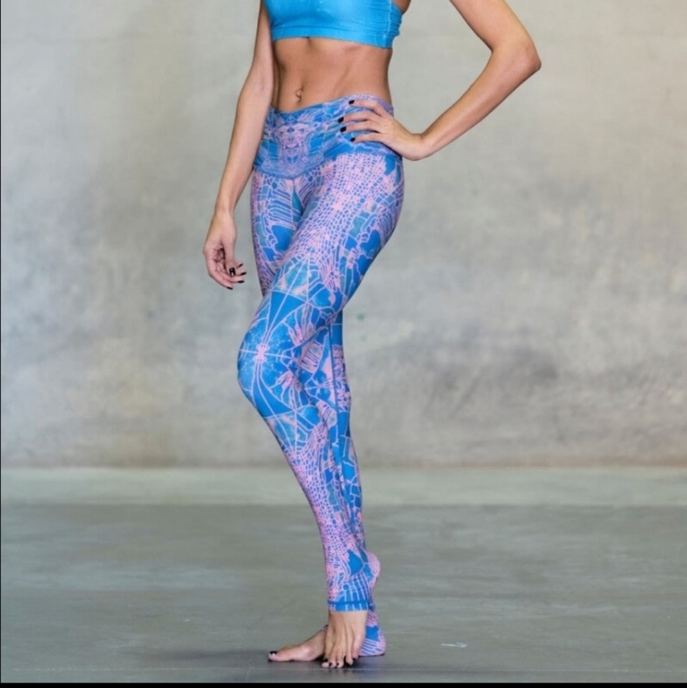 Niyama Sol Censored Endless Leggings Small